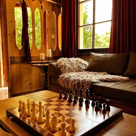 Kings Apartment *